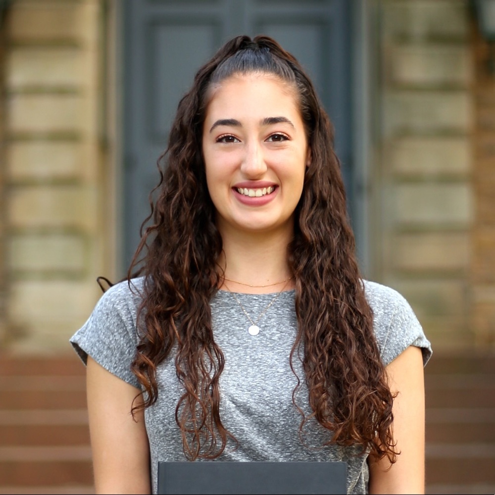 Meet your Posher, Danielle